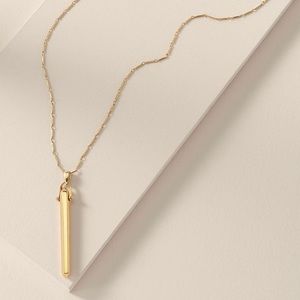 Stella & Dot Rebel gold pendant necklace